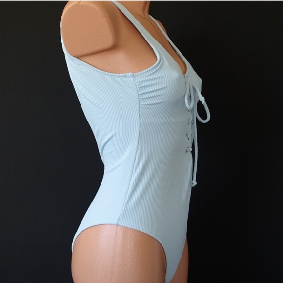 🆕🌿LACE UP SWIMSUIT🌿 - Picture 3 of 6